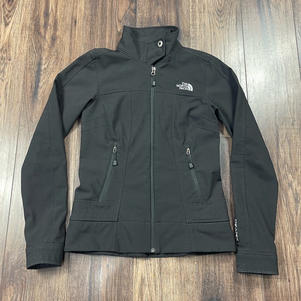 THE NORTH FACE APEX WINDBREAKER